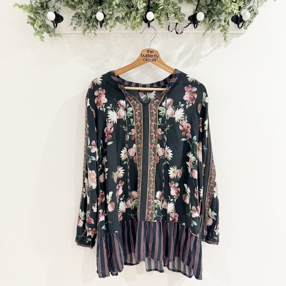 Tolani Collection Black Floral Blouse with Stripe Details Flowy Size 1X EE5302
